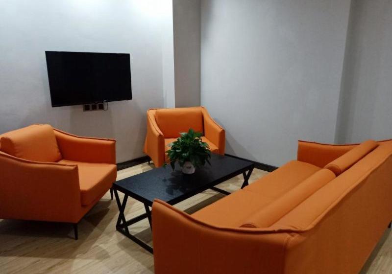 בית מלון כפרי Shell Huainan Second Middle School Xihuchuntian