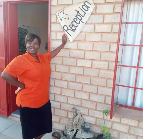 هتل Stop 'n Stay Otavi Rest Camp