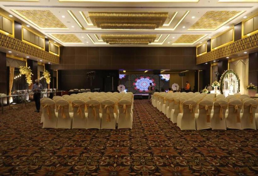 ホテル Vivanta Jamshedpur, Golmuri