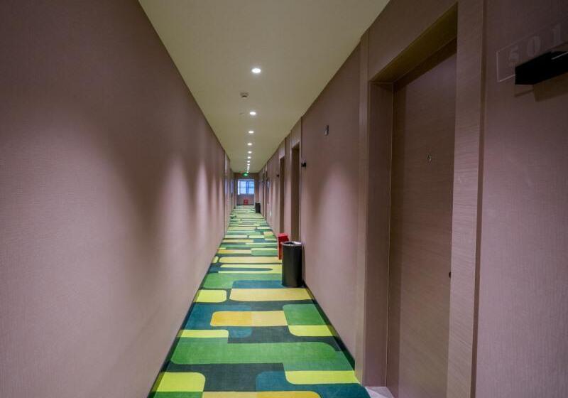 فندق Vatica Wuxi Yixing City Renmin Road