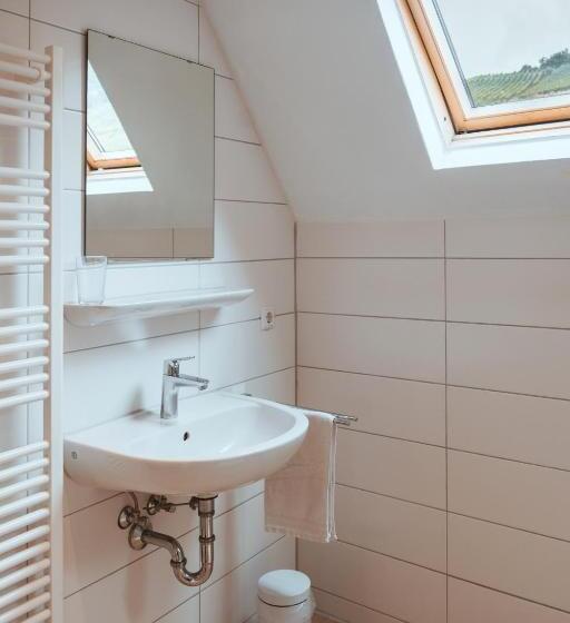 Отель Ferienweingut Serwaziwein