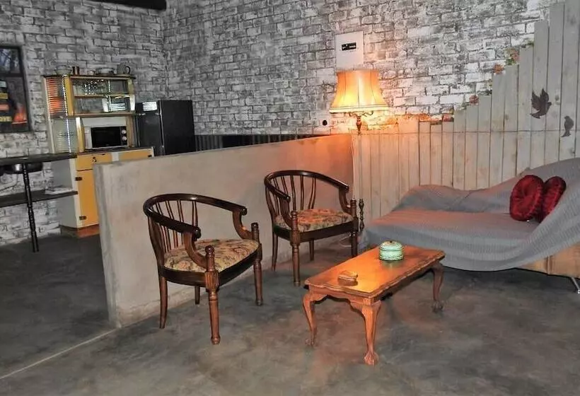 ホテル Marulani Bush Lodge