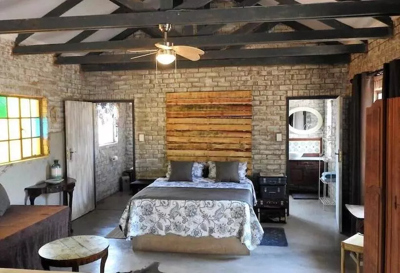 ホテル Marulani Bush Lodge
