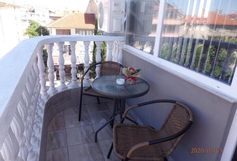 پانسیون Guest House Napoli