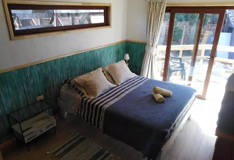 ペンション Hostal F