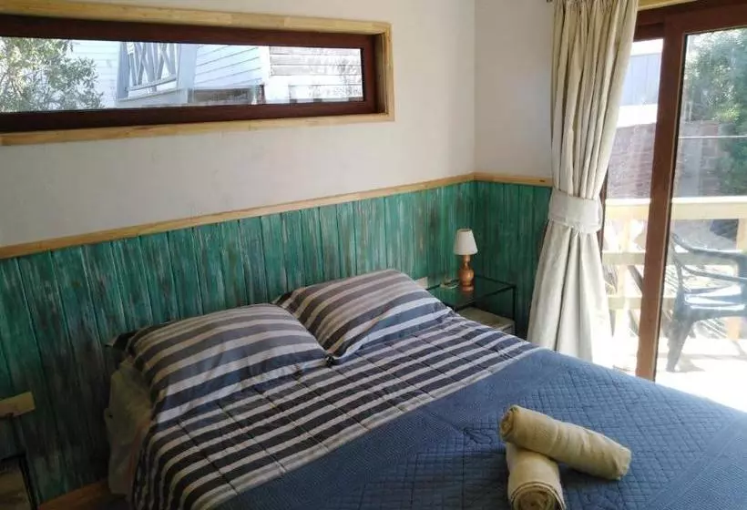 ペンション Hostal F