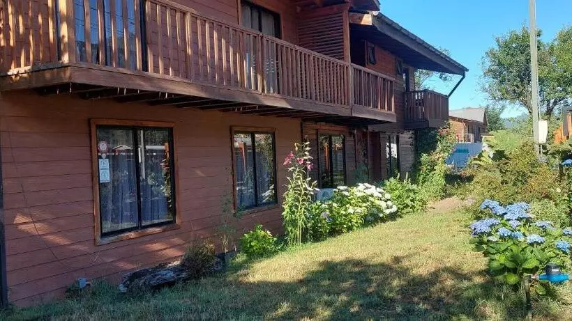 ペンション Hostal Los Alamos Neltume