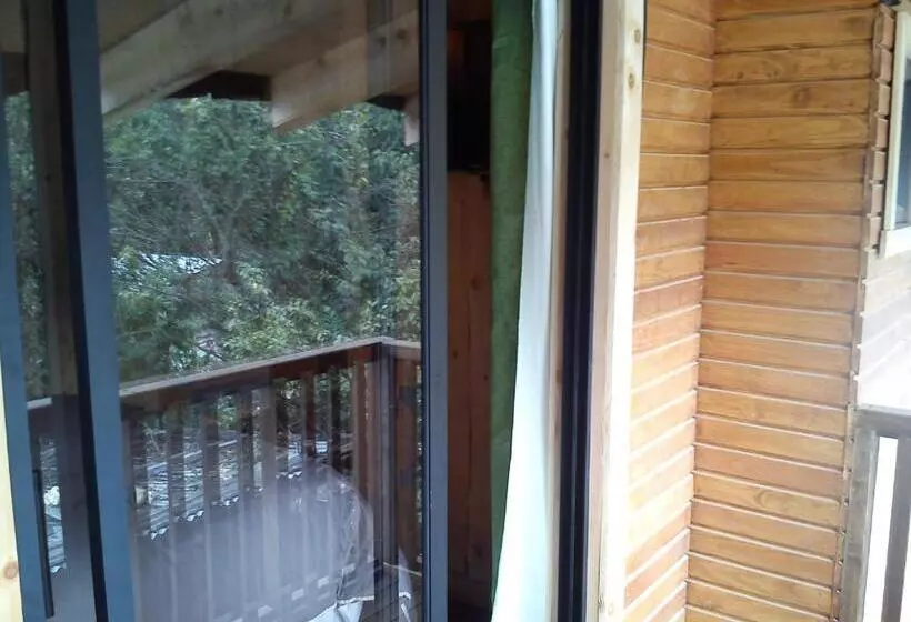 ペンション Hostal Los Alamos Neltume