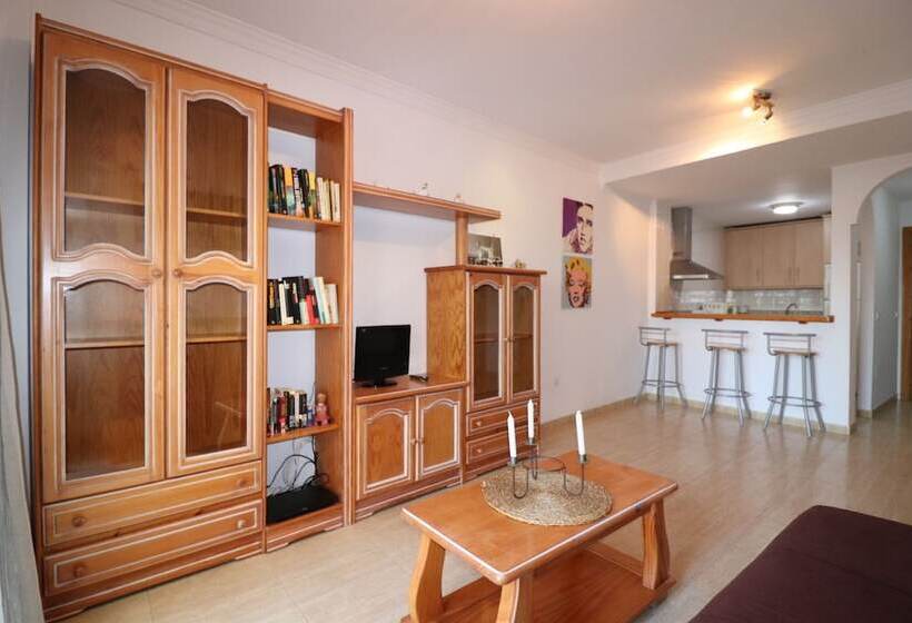 1147 Apartment Alazan