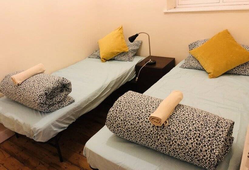 3bed Apartment Next To Eurostar Station