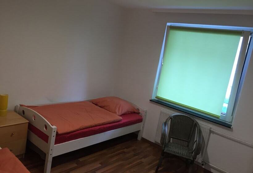 Agt Messeunterkunft 12