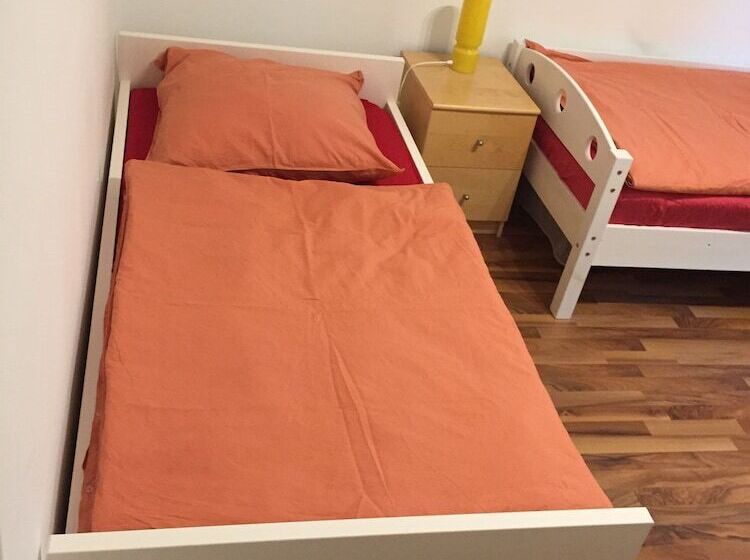 Agt Messeunterkunft 12