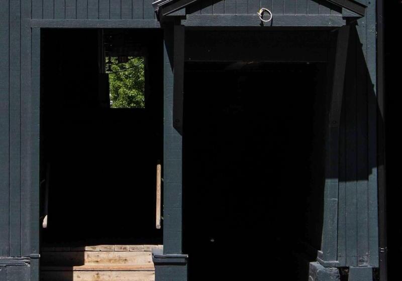 هاستل Cache House