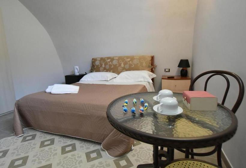 Bed and Breakfast Netta Rooms