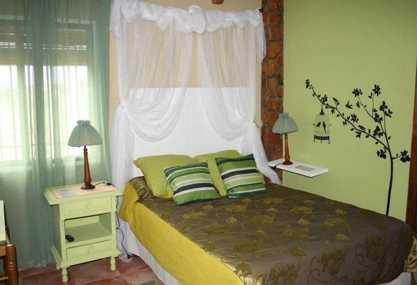 Complejo Turismo Rural Charca De Zalamea