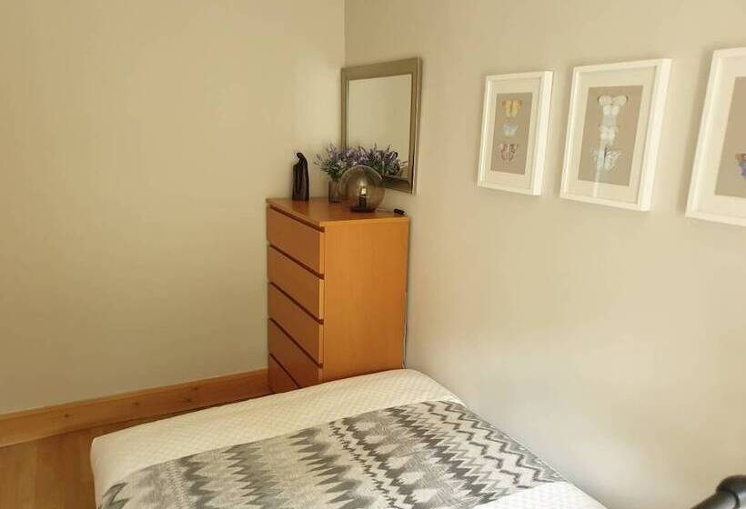 Cosy Flat With Garden View