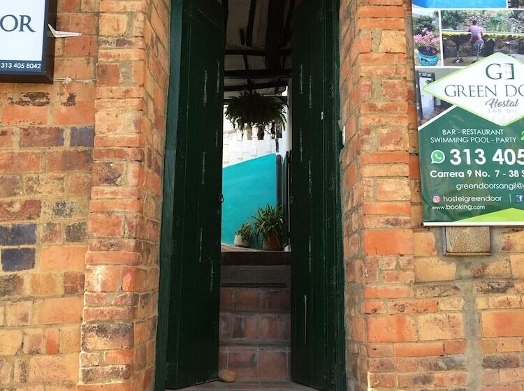 Green Door Hostal San Gil   Hostel