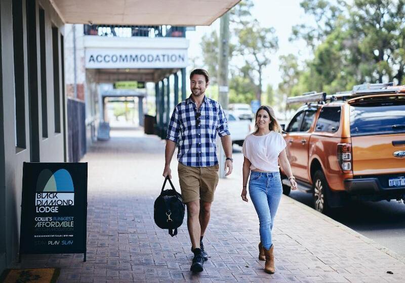 فندق Black Diamond Lodge