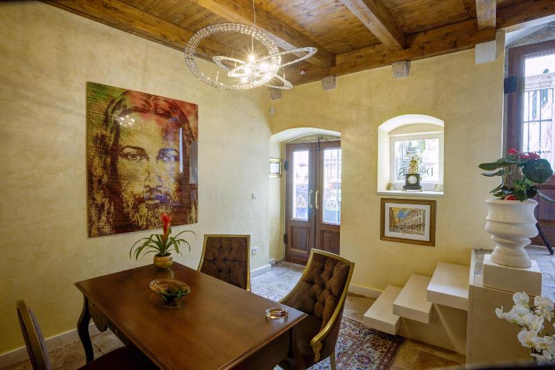 بنسيون Dominus Little Palace