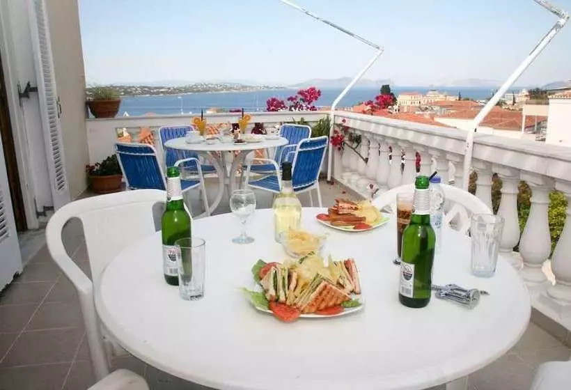 پانسیون Ostrella  Vacations With Sea View