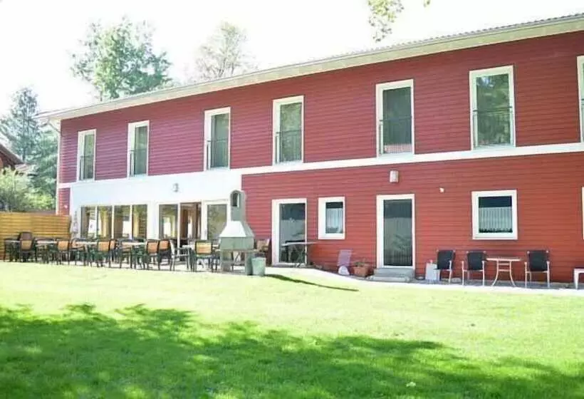 پانسیون Rote Villa Fussen