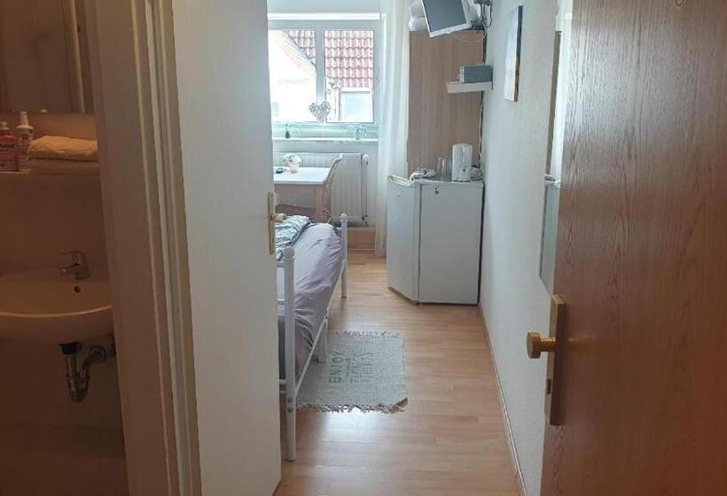 Rooming24, Kleine Pension