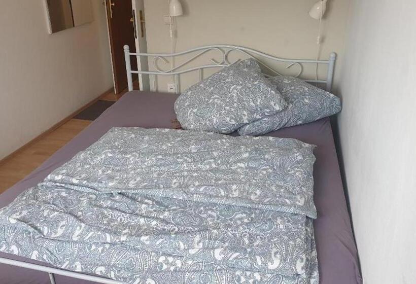 Rooming24, Kleine Pension