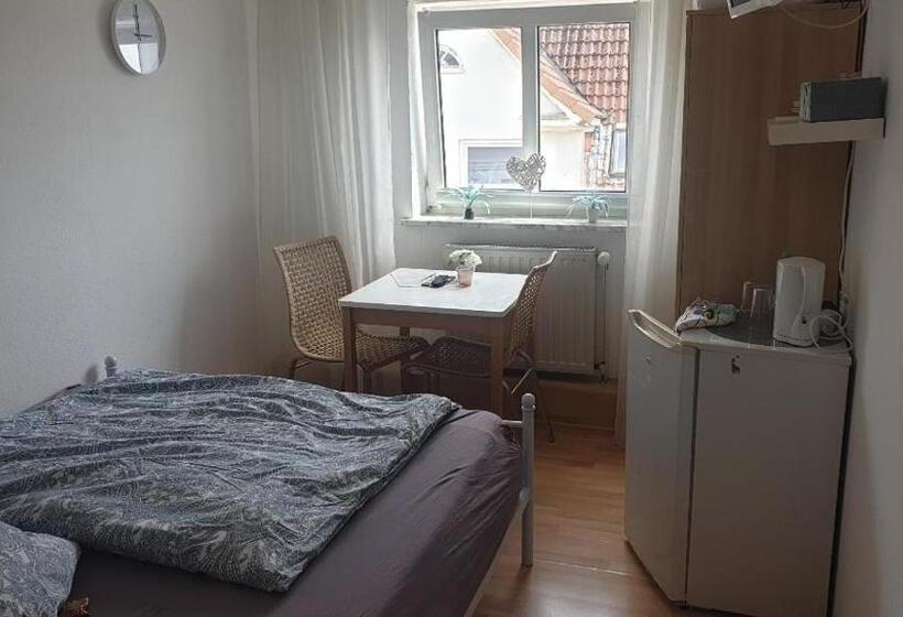 Rooming24, Kleine Pension