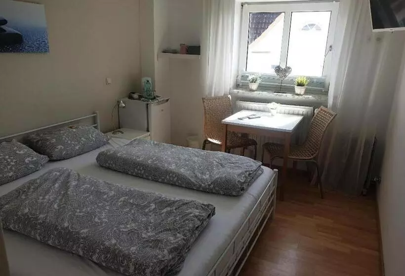 Rooming24, Kleine Pension
