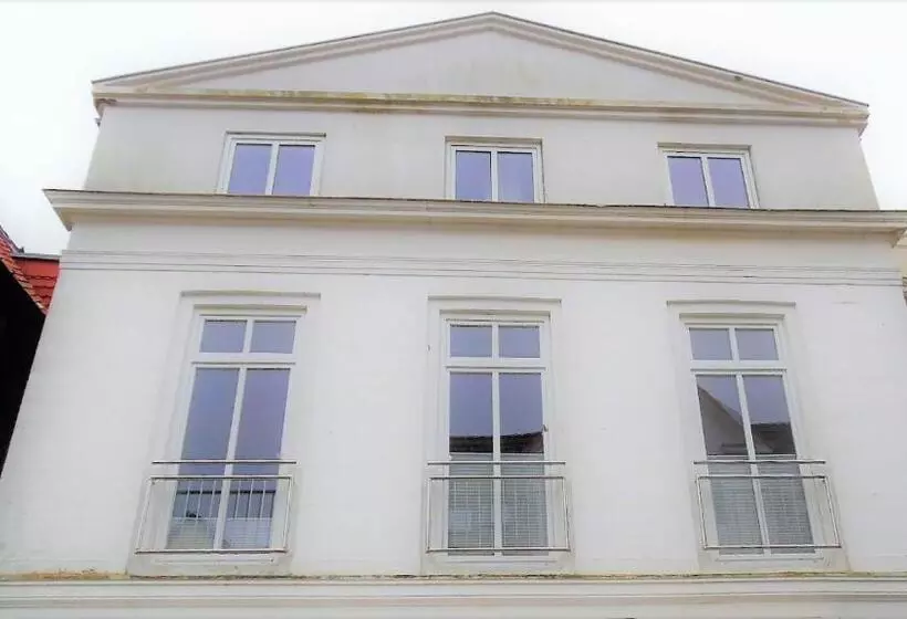 Rooming24, Kleine Pension