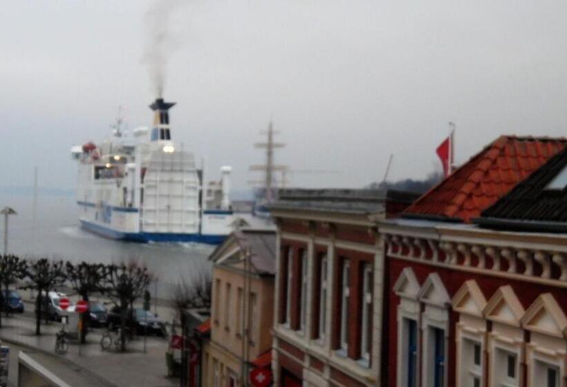 Rooming24, Kleine Pension