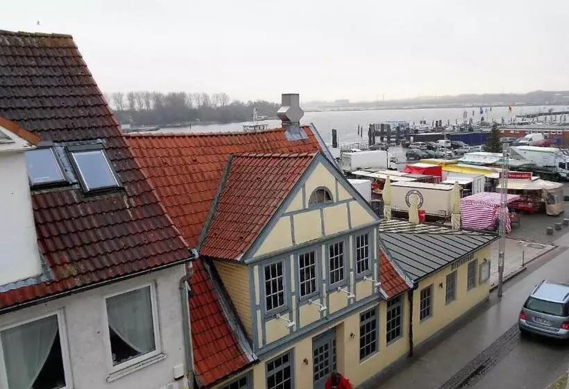 Rooming24, Kleine Pension