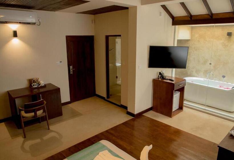 Seahorse Hotel & Spa