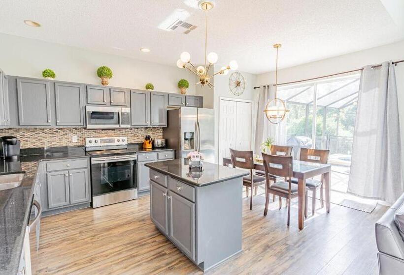 Themed Villa, 12 Min To Disney, Resort Access