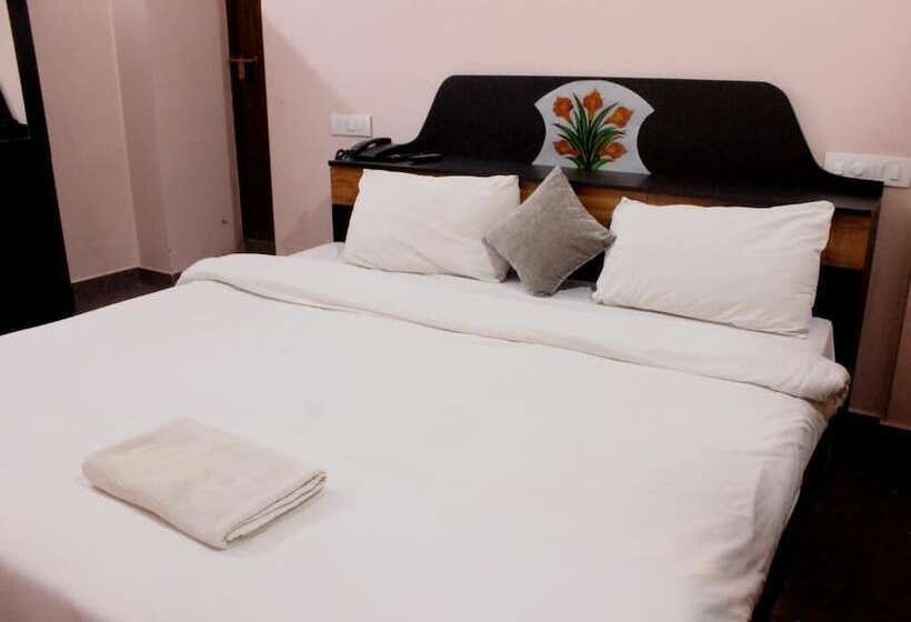 Adona Residency   Hostel