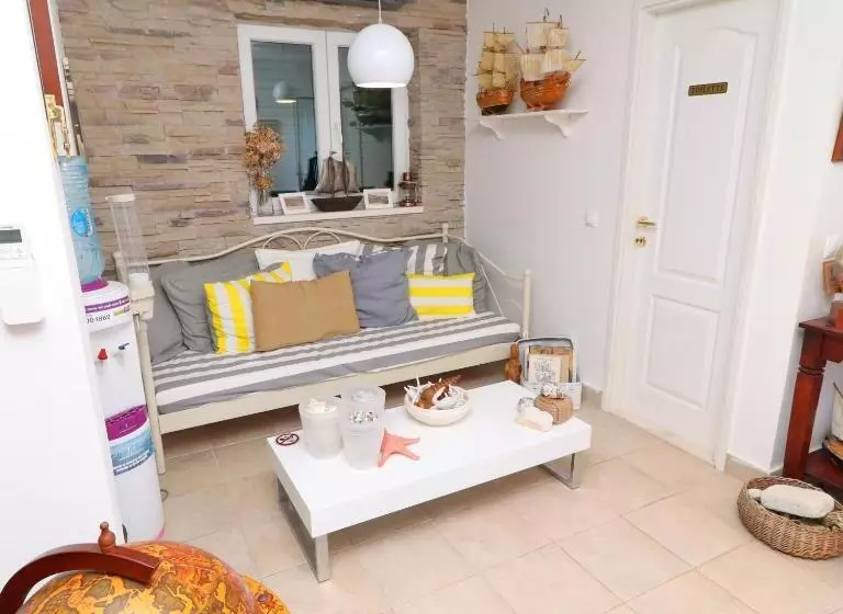 Apartments Trstenica