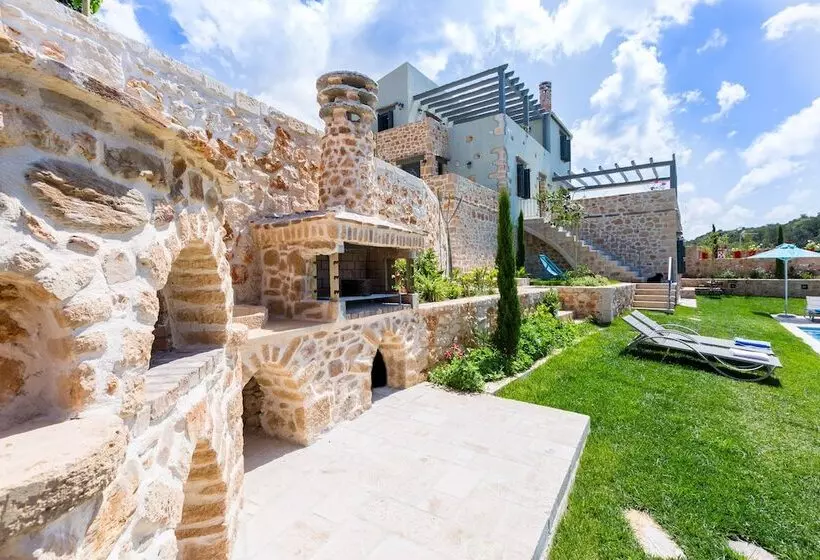 Erondas Cretan Country Villas