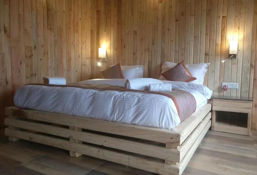 هتل Nainital Adventure Park & Resort