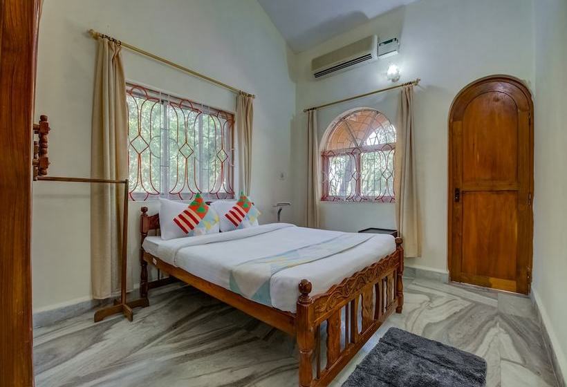 Oyo 12150 Home Spacious 2bhk Betalbatim