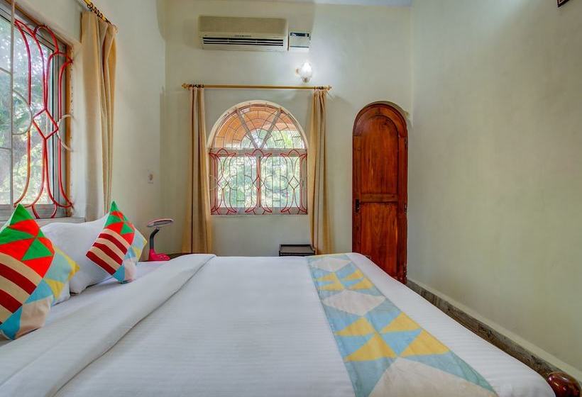 Oyo 12150 Home Spacious 2bhk Betalbatim