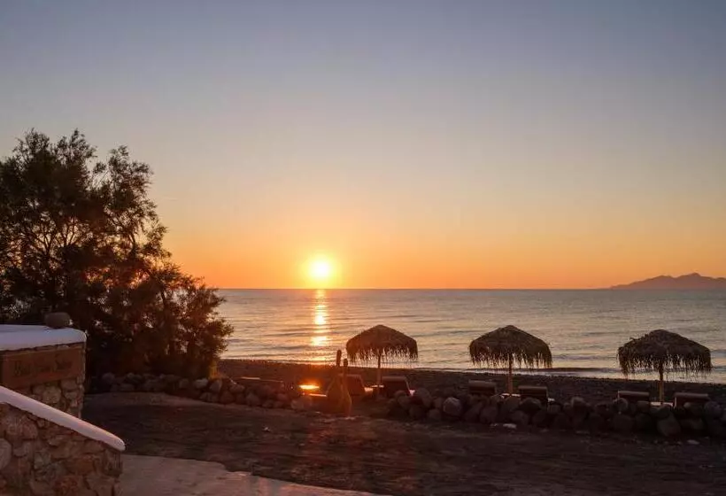 Majatalo Beach Houses Santorini