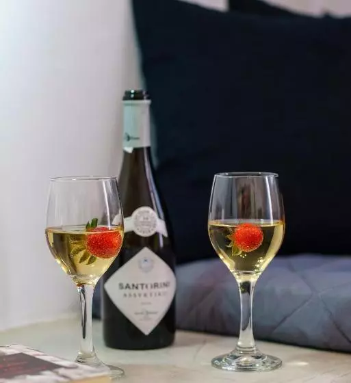 Majatalo Beach Houses Santorini