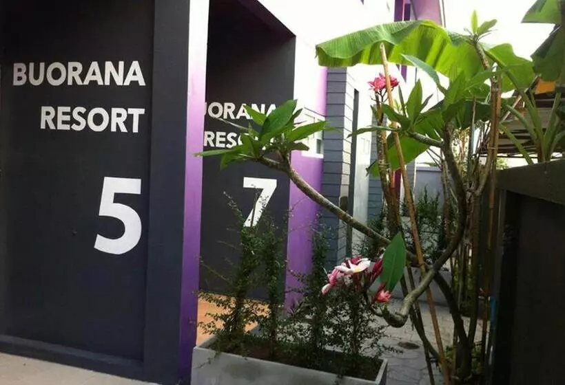 پانسیون Buorana