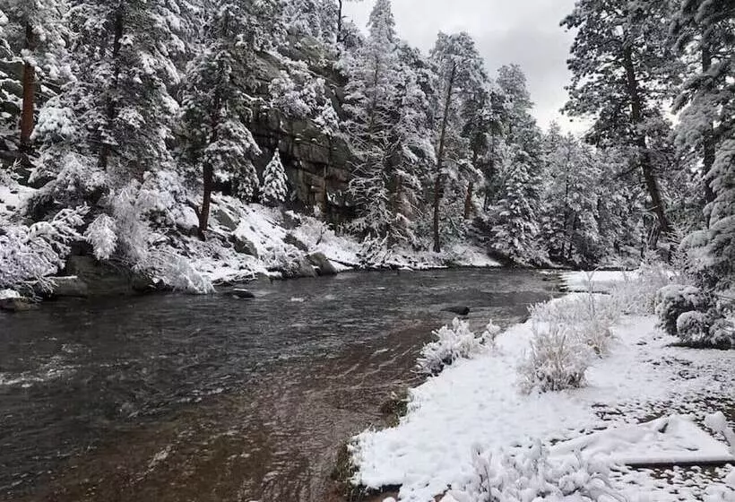 The Woolly Bugger Inn