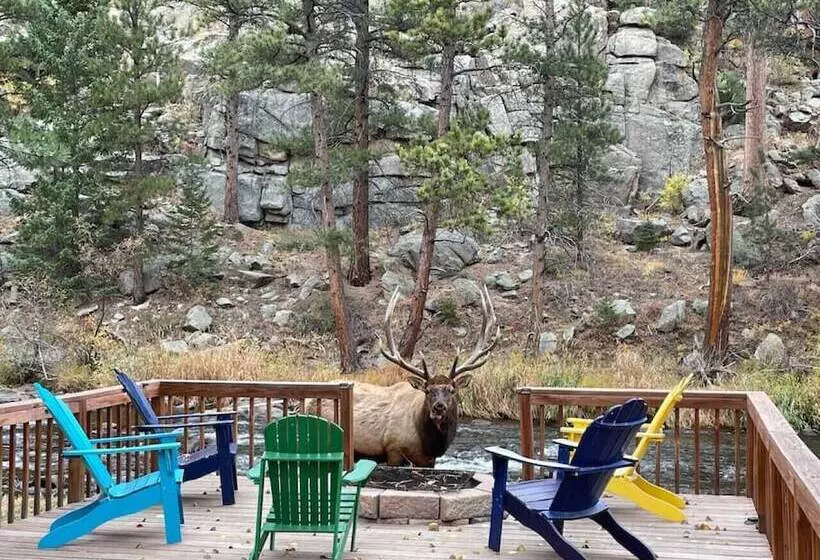 The Woolly Bugger Inn