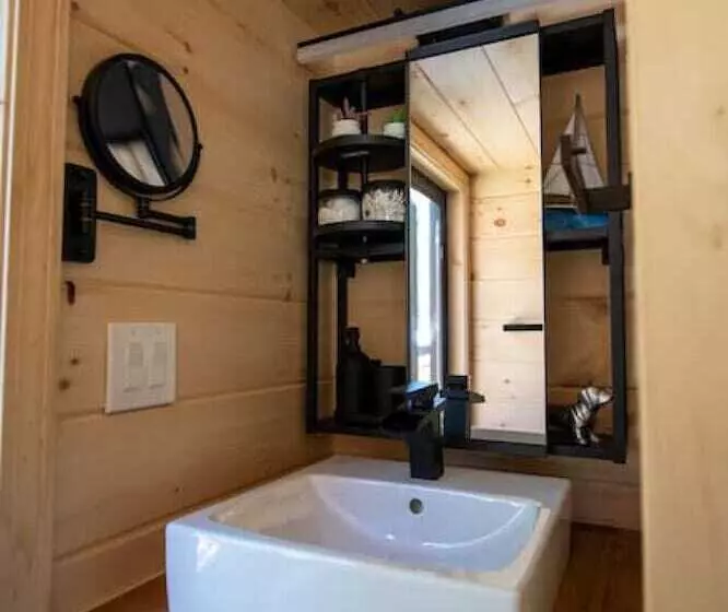 The Woolly Bugger Inn