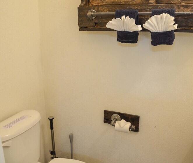 The Woolly Bugger Inn