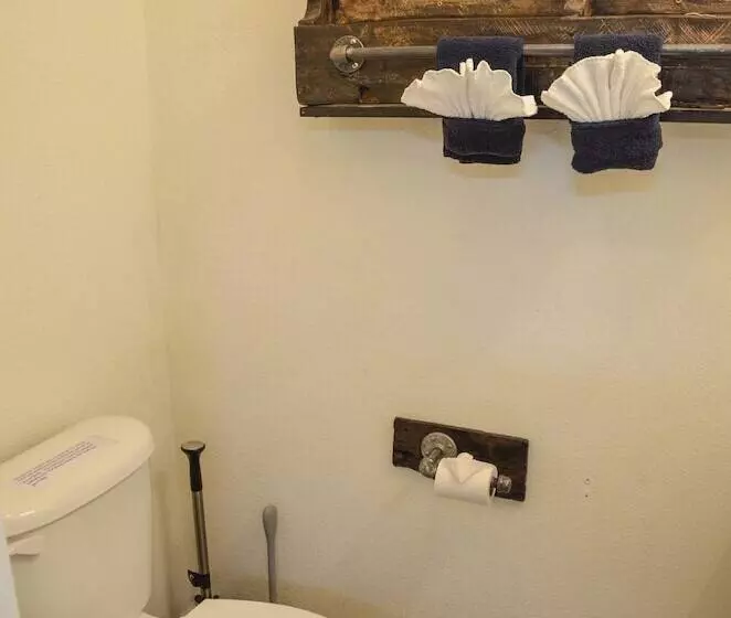 The Woolly Bugger Inn