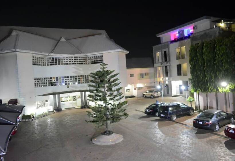 Golphins Suites And Hotels