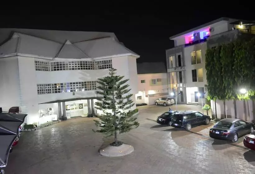 Golphins Suites And Hotels